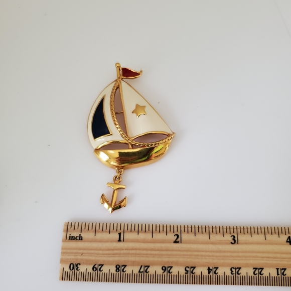 Avon Sailboat Brooch and Bonus Nautical Earrings - Picture 6 of 9